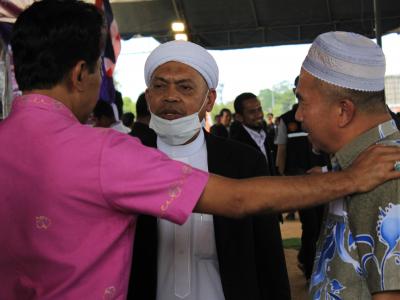 นายกเข้ากิจกรรมปอเนาะบาบอซู