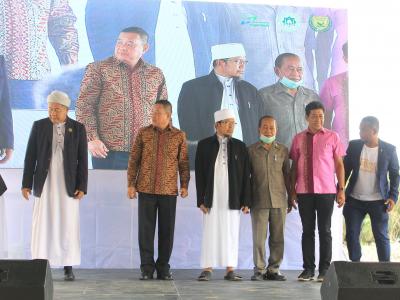 นายกเข้ากิจกรรมปอเนาะบาบอซู