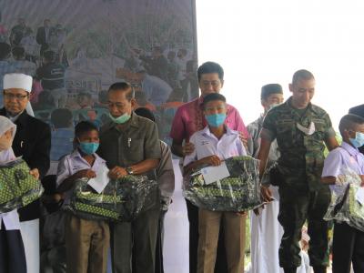 นายกเข้ากิจกรรมปอเนาะบาบอซู
