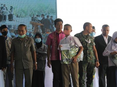 นายกเข้ากิจกรรมปอเนาะบาบอซู
