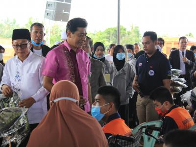 นายกเข้ากิจกรรมปอเนาะบาบอซู