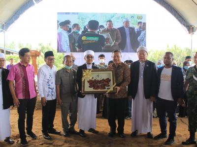 นายกเข้ากิจกรรมปอเนาะบาบอซู