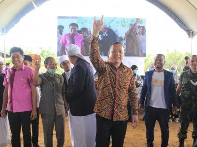 นายกเข้ากิจกรรมปอเนาะบาบอซู