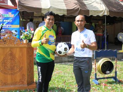 นายกเป็นประธานพิธีเปิดกีฬาสีภายในของโรงเรียนบ้านลุโบะดาโต๊ะ