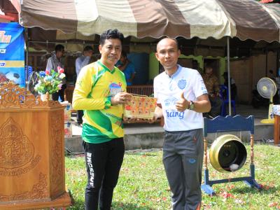 นายกเป็นประธานพิธีเปิดกีฬาสีภายในของโรงเรียนบ้านลุโบะดาโต๊ะ