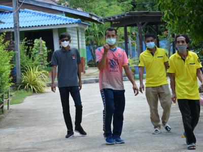 นายกลงพื้นที่ดูสถานที่จะทำศูนย์พักคอย( cI ) ประจำตำบลลุโบะบือซา