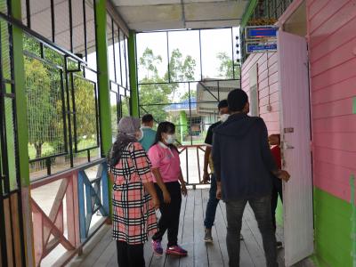 นายกลงพื้นที่ดูสถานที่จะทำศูนย์พักคอย( cI ) ประจำตำบลลุโบะบือซา