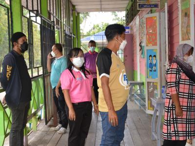 นายกลงพื้นที่ดูสถานที่จะทำศูนย์พักคอย( cI ) ประจำตำบลลุโบะบือซา