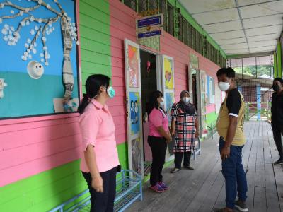 นายกลงพื้นที่ดูสถานที่จะทำศูนย์พักคอย( cI ) ประจำตำบลลุโบะบือซา