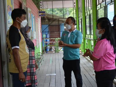 นายกลงพื้นที่ดูสถานที่จะทำศูนย์พักคอย( cI ) ประจำตำบลลุโบะบือซา