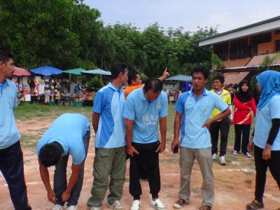 ร่วมกิจกรรมกีฬาทหาร