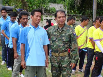 ร่วมกิจกรรมกีฬาทหาร