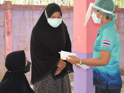 กิจกรรมฉีดวัคซีนเชิงรุกผู้สูงอายุ60ปีและกลุ่ม7โร คณโรงเรียนกาแร