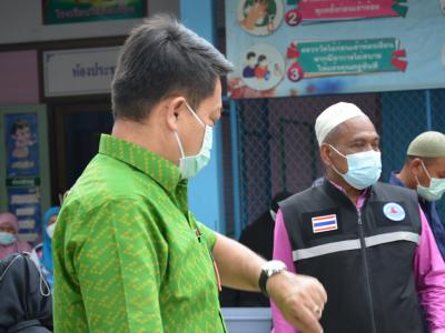 กิจกรรมฉีดวัคซีนเชิงรุกผู้สูงอายุ60ปีและกลุ่ม7โรค ณ ร.ร.ดาโต๊ะ