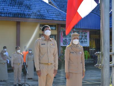 กิจกรรมเคารพธงชาติและร้องเพลงชาติ เนื่องในวันพระราชทานธงชาติไทย
