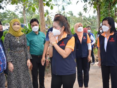 กิจกรรมทำความสะอาดบ้านถูกไฟใหม้บ้านกำปงปีแซ