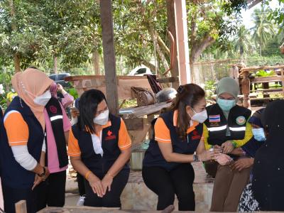 กิจกรรมทำความสะอาดบ้านถูกไฟใหม้บ้านกำปงปีแซ