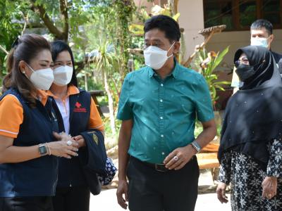 กิจกรรมทำความสะอาดบ้านถูกไฟใหม้บ้านกำปงปีแซ
