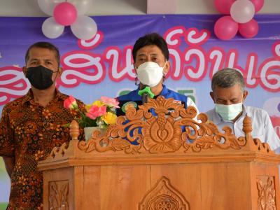 นายกเป็นประธานเปิดกิจกรรมสุขสัต์วันเด็กโรงเรียนบ้านลโบะดาโต๊ะ