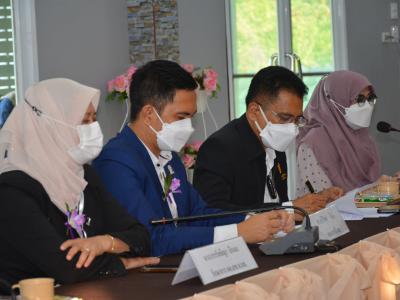 นายกต้อนรับ รมต.กระทรวงว่าการศึกษาธิการ ณ โรงเรียนฮาซานียะห์