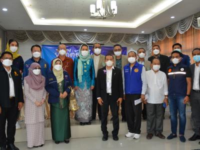 นายกต้อนรับ รมต.กระทรวงว่าการศึกษาธิการ ณ โรงเรียนฮาซานียะห์