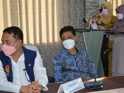 นายกต้อนรับ รมต.กระทรวงว่าการศึกษาธิการ ณ โรงเรียนฮาซานียะห์