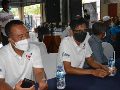 นายกต้อนรับ รมต,กระทรวงว่าการศึกษาธิการ ณ ร้านโฮมมาเก็ต