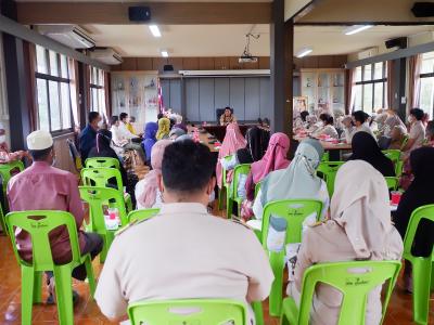ต้อนรับนักวิชาการศึกษา