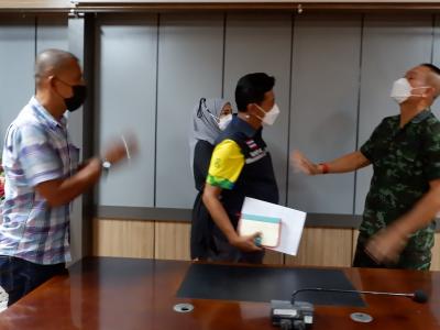นายกพร้อมคณะผู้บริหารต้อนรับรอง ผอ.ศปป.4 กอ.มรน.และคณะ