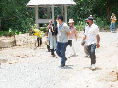 โครงการฝึกอบรมและศึกษาดูงานอาสาสมัครท้องถิ่นรักโลก
