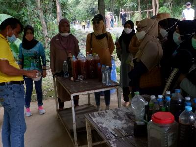 โครงการฝึกอบรมและศึกษาดูงานอาสาสมัครท้องถิ่นรักโลก
