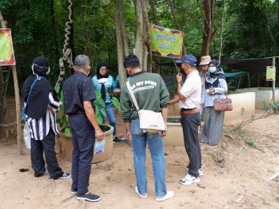โครงการฝึกอบรมและศึกษาดูงานอาสาสมัครท้องถิ่นรักโลก