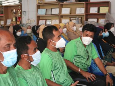 โครงการฝึกอบรมและศึกษาดูงานอาสาสมัครท้องถิ่นรักโลก