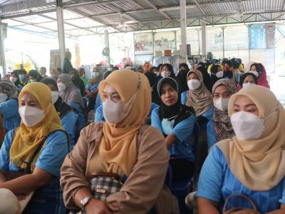 โครงการฝึกอบรมและศึกษาดูงานอาสาสมัครท้องถิ่นรักโลก