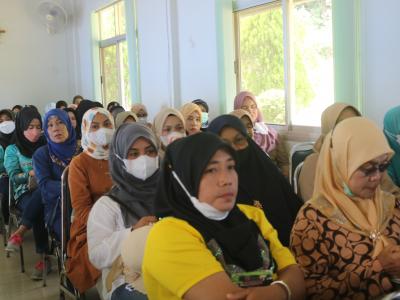 โครงการฝึกอบรมและศึกษาดูงานอาสาสมัครท้องถิ่นรักโลก