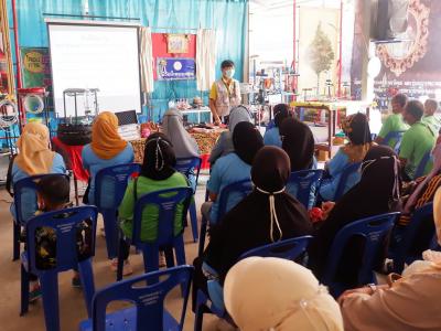 โครงการฝึกอบรมและศึกษาดูงานอาสาสมัครท้องถิ่นรักโลก