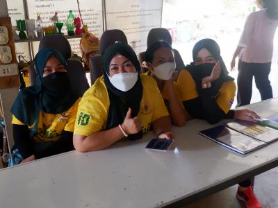 โครงการฝึกอบรมและศึกษาดูงานอาสาสมัครท้องถิ่นรักโลก