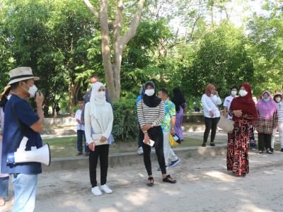 โครงการฝึกอบรมและศึกษาดูงานอาสาสมัครท้องถิ่นรักโลก