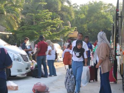 โครงการฝึกอบรมและศึกษาดูงานอาสาสมัครท้องถิ่นรักโลก