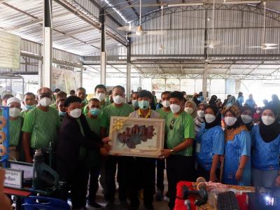 โครงการฝึกอบรมและศึกษาดูงานอาสาสมัครท้องถิ่นรักโลก