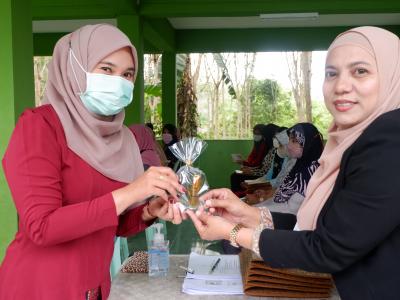 นายกเป็นประธานโครงการระดับผลิตภัณฑ์ชุมชนลุโบบะบือซาด้วยนวัตนกรรม