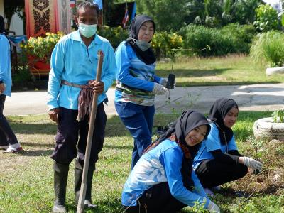 โครงการท้องถิ่นปูกป่าเฉลิมพระเกียรติสมเด็จพระนางเจ้าสิริกิติ์