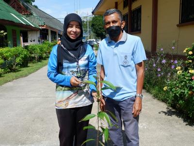 โครงการท้องถิ่นปูกป่าเฉลิมพระเกียรติสมเด็จพระนางเจ้าสิริกิติ์