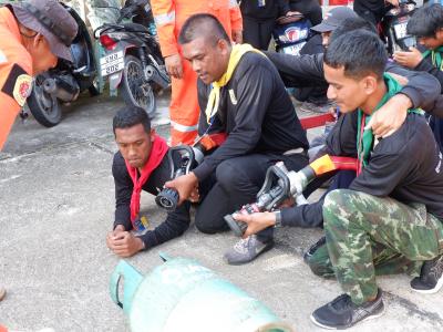 โครงการฝึกอบรมอาสาสมัครป้องกันภัยฝ่ายพลเรือน