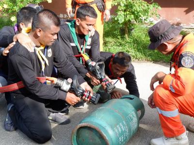โครงการฝึกอบรมอาสาสมัครป้องกันภัยฝ่ายพลเรือน