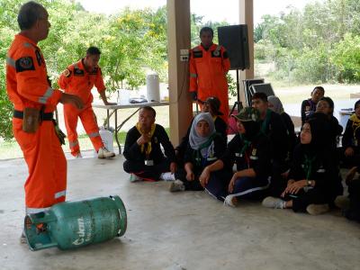 โครงการฝึกอบรมอาสาสมัครป้องกันภัยฝ่ายพลเรือน