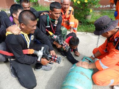 โครงการฝึกอบรมอาสาสมัครป้องกันภัยฝ่ายพลเรือน