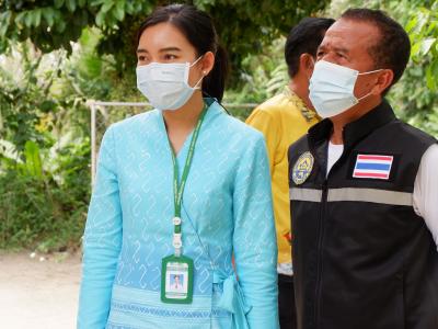 กิจกรรมนั่งเป็นสุขลุกสบาย เพื่อช่วยเหลื่อผู้ป่วยติดเตียงฯ