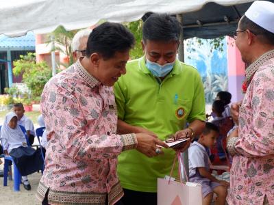 กิจกรรมงานเกษียยม ครูโรงเรียนบ้านกาแร