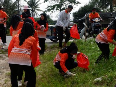 กิจกรรม kick off ล้างตลาดทั่่วไป ป้องกันโรค ต้อนรับปึีใหม่